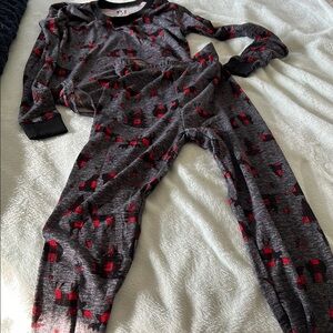 Cozy Kids Pajamas in Gray and Red. NWOT